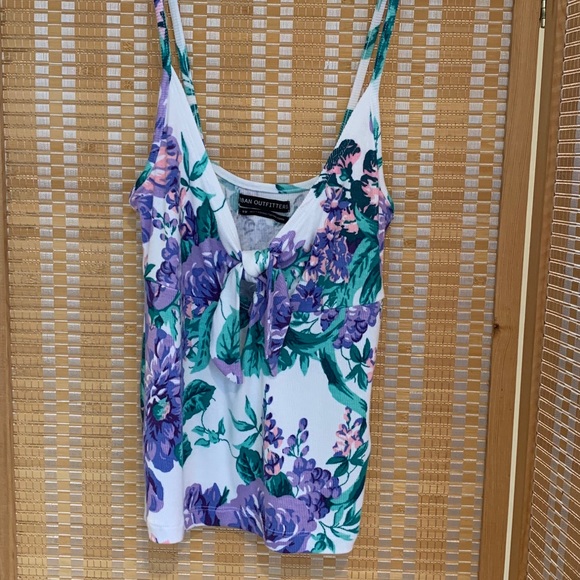 URBAN OUTFITTERS Floral Cami - Like New - Picture 5 of 8